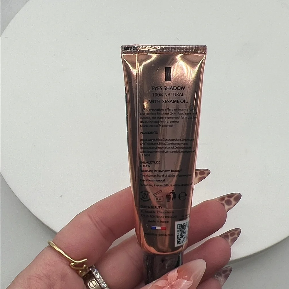 Elikya Beauty Liquid Eyeshadow